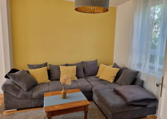 Zentrumnahe, moderne Wohnung mit Terrasse